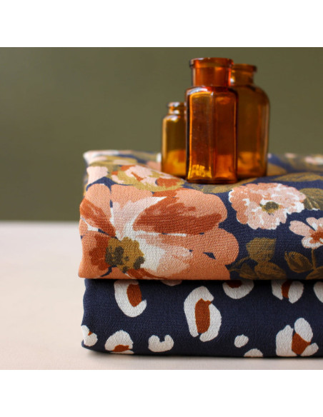 Cranberry, Crepe Marocain de Viscose, Jardin denim bleu, La Maison Naive