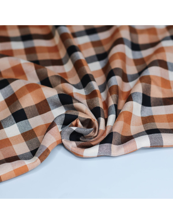 Cranberry tissu twill de viscose Tino check Nougat Meet Milk