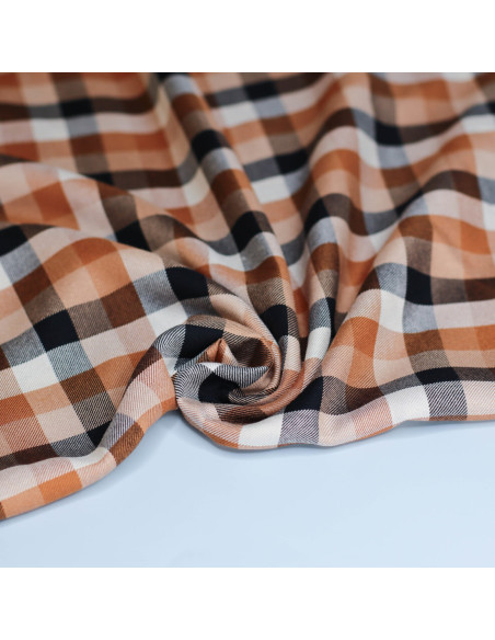 Cranberry tissu twill de viscose Tino check Nougat Meet Milk