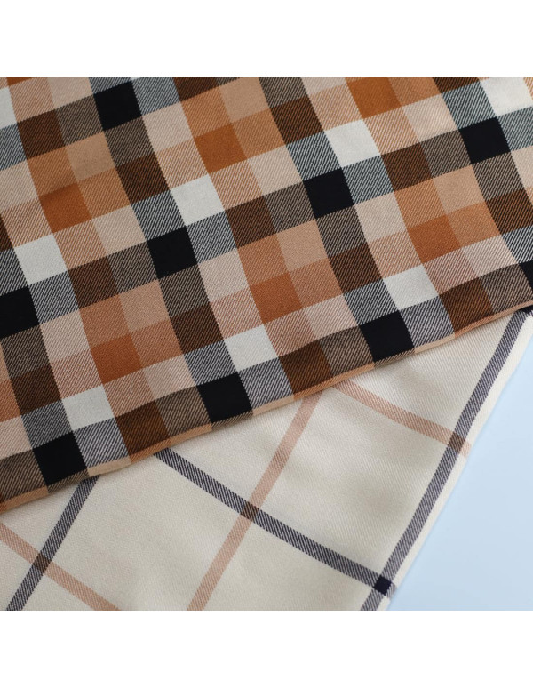 Cranberry tissu twill de viscose Tino check Nougat Meet Milk