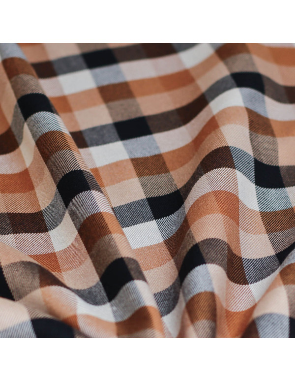 Cranberry tissu twill de viscose Tino check Nougat Meet Milk