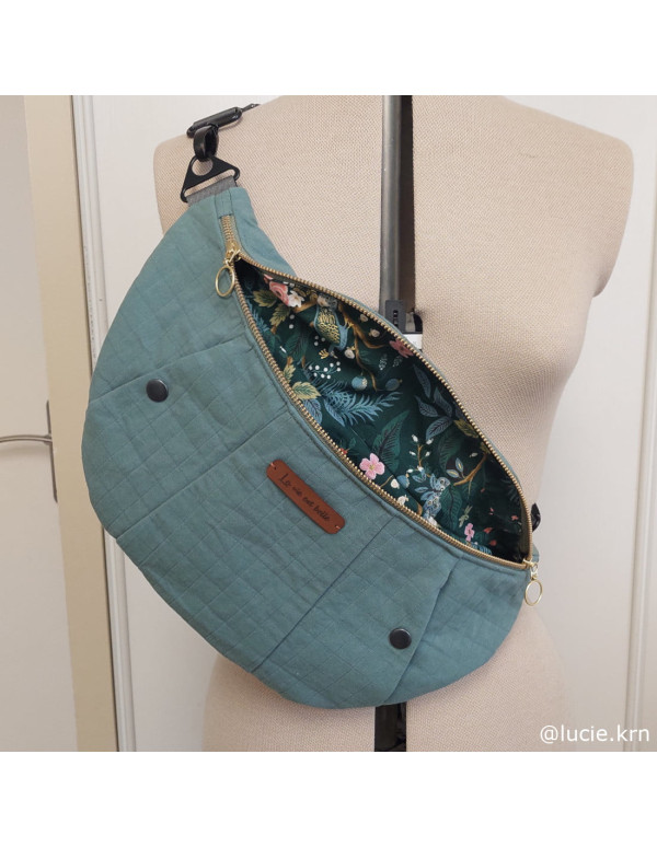 Cranberry, tissu coton Vintage Garden Peacock Hunter dore, fond vert foret green Gold Metallic, Cotton and Steel Rifle paper