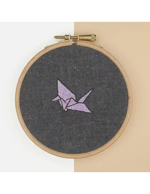 Cranberry, planche a broder Nippon, broderie sakura sushi crevette onigiri et grue origami Fukuri