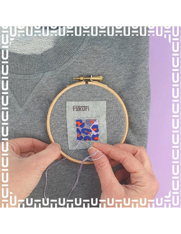 Cranberry, Kit broderie avec tambour Timbre leopard Fukuri