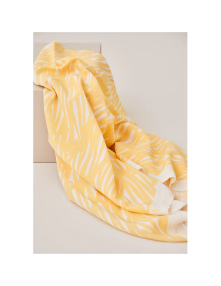 Cranberry, Crepe de viscose Sketchy mellow yellow jaune, Meet milk