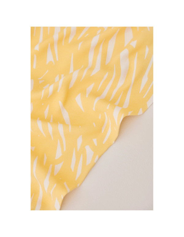 Cranberry, Crepe de viscose Sketchy mellow yellow jaune, Meet milk