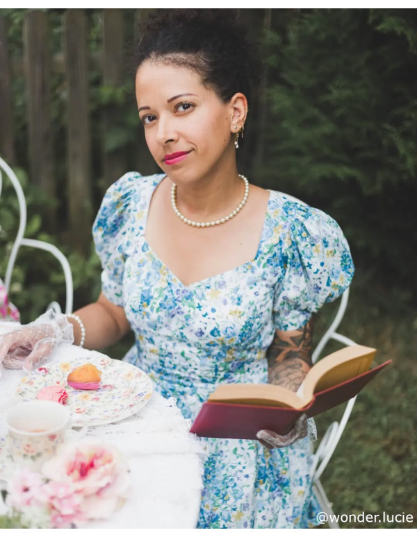 Cranberry, batiste de coton Tana Lawn Bridgerton bouquet parade, Liberty of London, wonder lucie