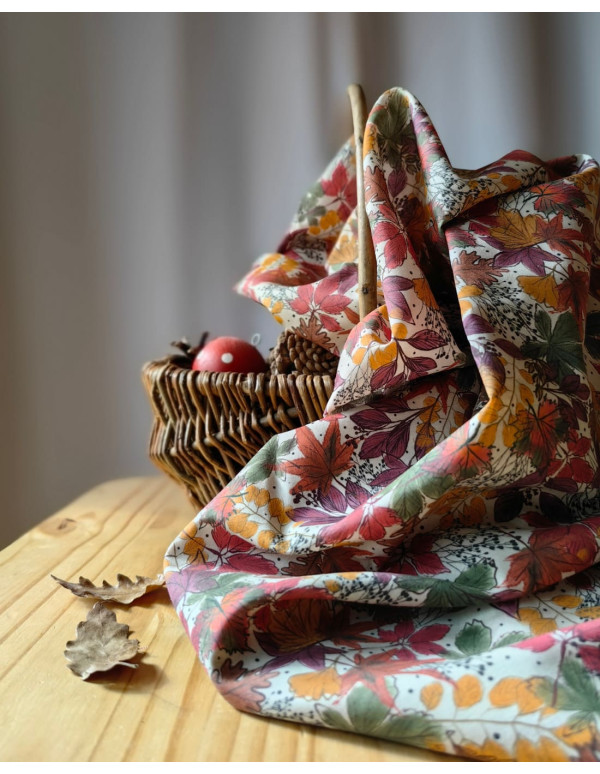 Cranberry tissu batiste de coton biologique tapis de feuilles atelier rubael