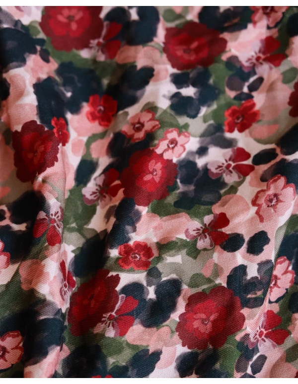 cranberry twill de viscose ecovero flower drips lise tailor