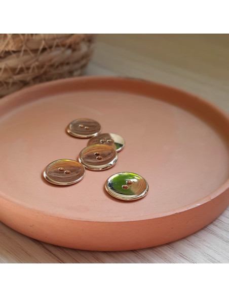 Cranberry boutons metal dore or brillant deux trous 18mm