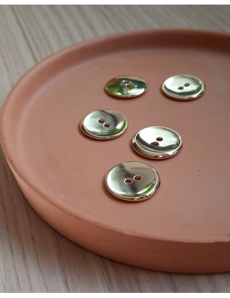 Cranberry boutons metal dore or brillant deux trous 18mm