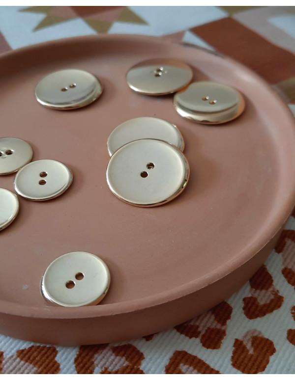 Cranberry boutons metal dore or brillant 25mm