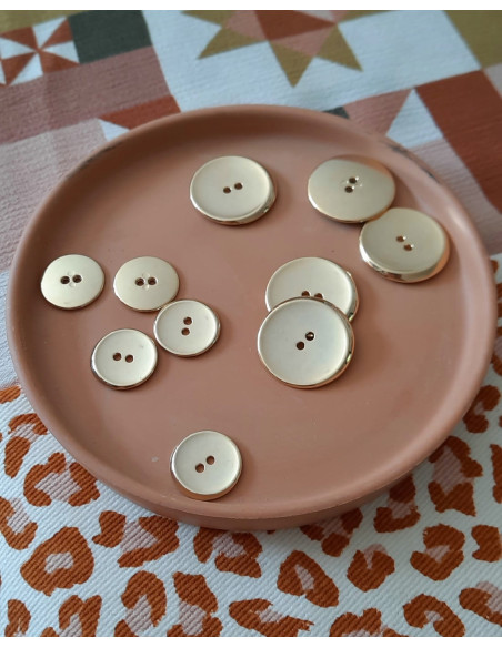 Cranberry boutons metal dore or brillant 25mm