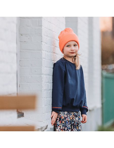 Cranberry satin de viscose flower joy see you at six