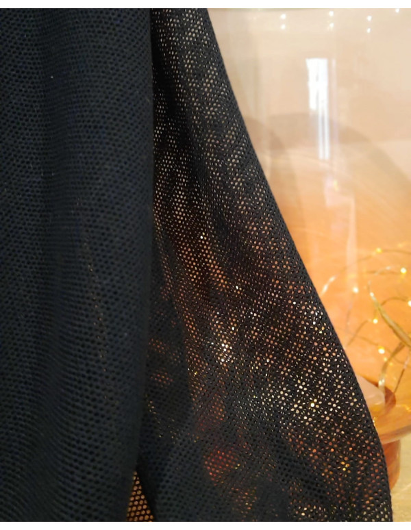 Cranberry tissu tulle de coton biologique noir black c pauli