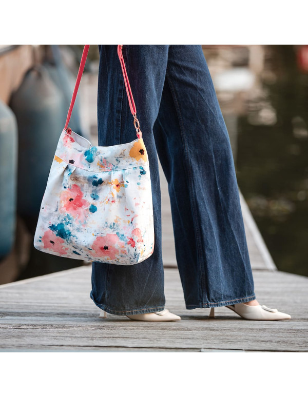 Cranberry, gabardine de coton roses on canvas see you at six