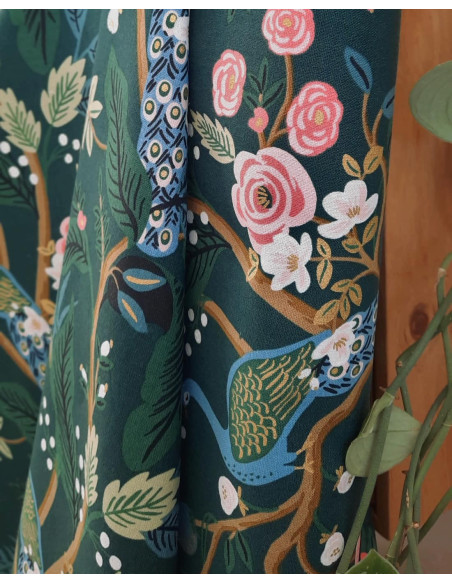 Cranberry, canvas de coton vintage garden peacock hunter gold metallic cotton and steel rifle paper