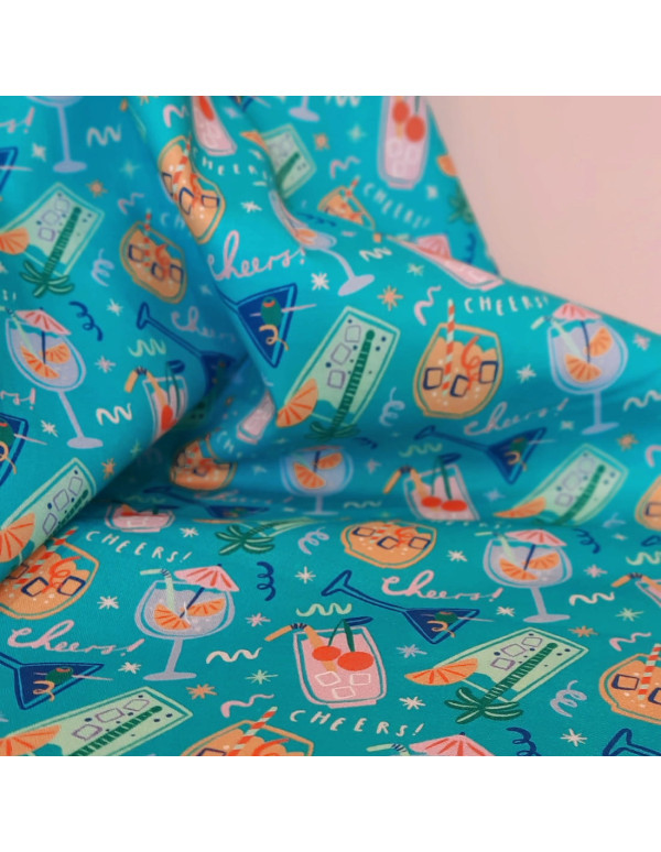 Cranberry tissu coton sur fond bleu turquoise cocktail apero summer breeze dashwood studio