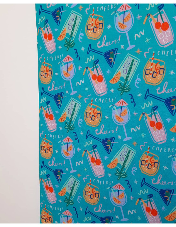 Cranberry tissu coton sur fond bleu turquoise cocktail apero summer breeze dashwood studio