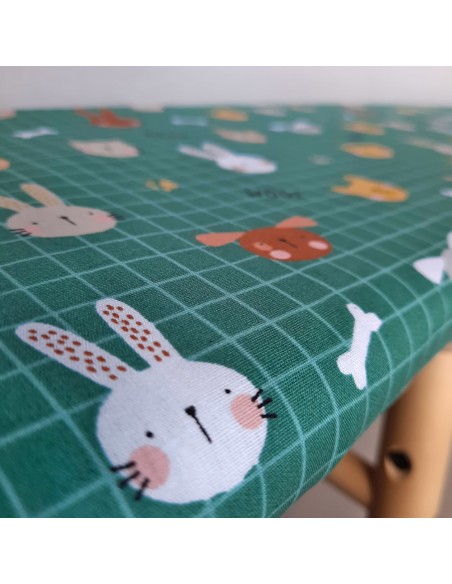 Popeline de coton, Cranberry, Carreaux et animaux, fond vert