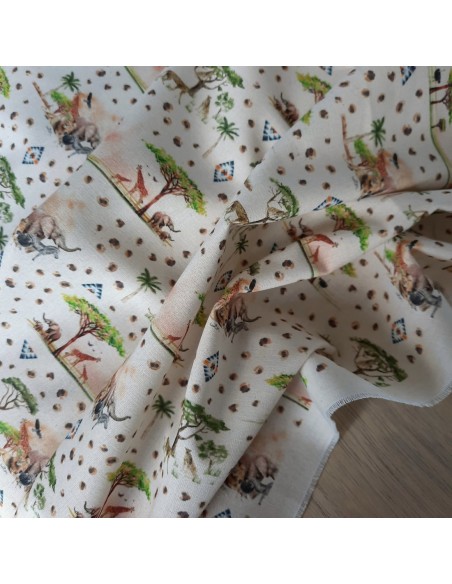 Popeline de coton biologique GOTS, Cranberry, Savane et animaux, fond écru