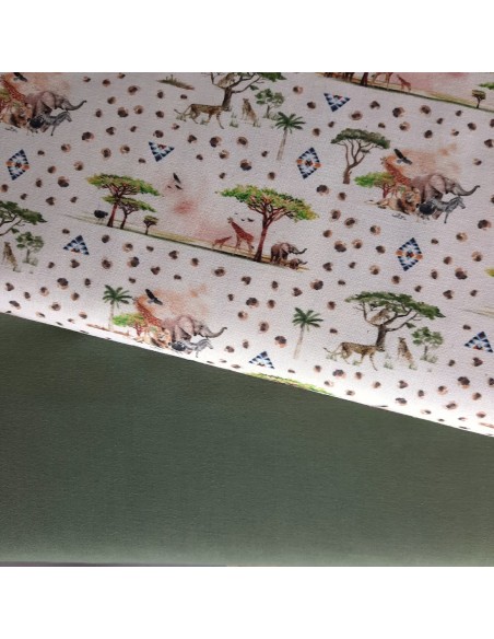 Popeline de coton biologique GOTS, Cranberry, Savane et animaux, fond écru