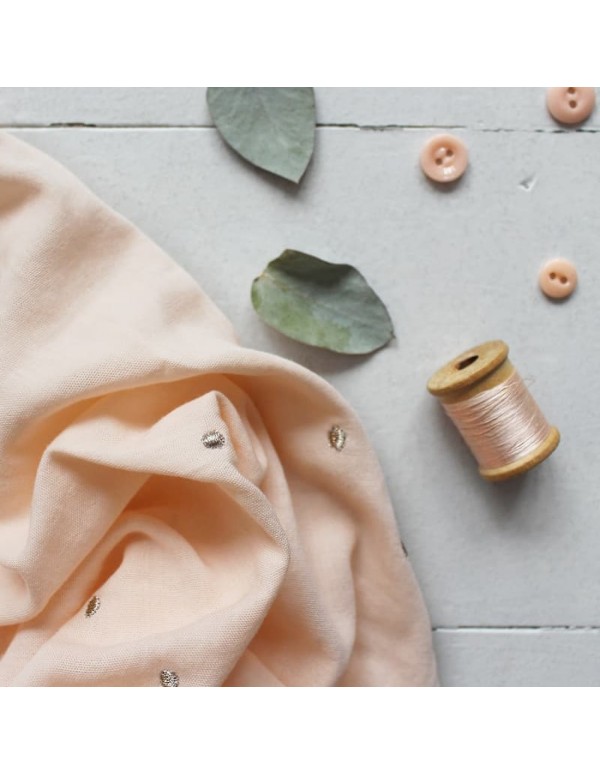 Cranberry, Double gaze de coton Atelier Brunette, pois brodés dorés, Stardust Powder