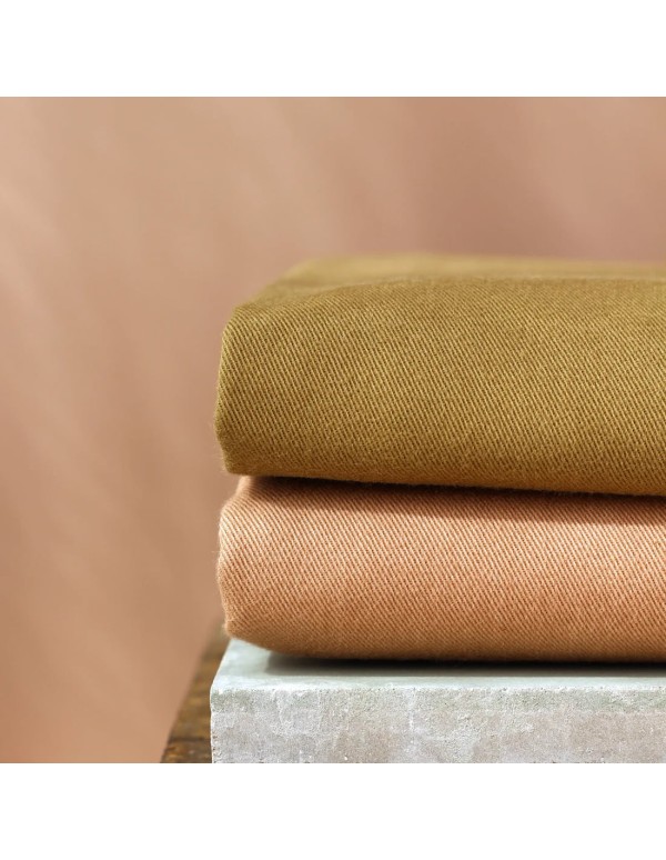 Cranberry, Gabardine legere et souple de coton biologique, effet twill, couleur Olive clair, La Maison Naive