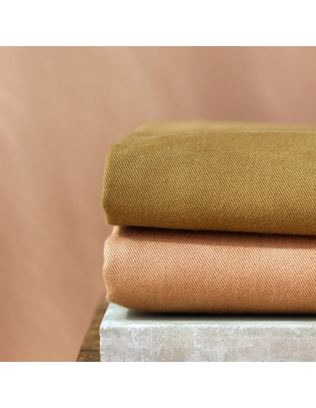 Cranberry, Gabardine legere et souple de coton biologique, effet twill, couleur Olive clair, La Maison Naive