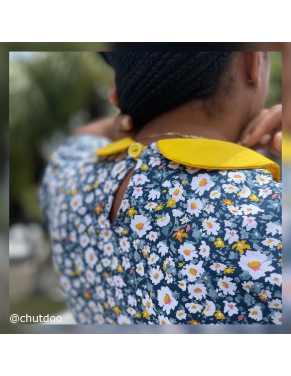 Jersey de coton bio Cranberry, Anémones blanches, Fond bleu sombre