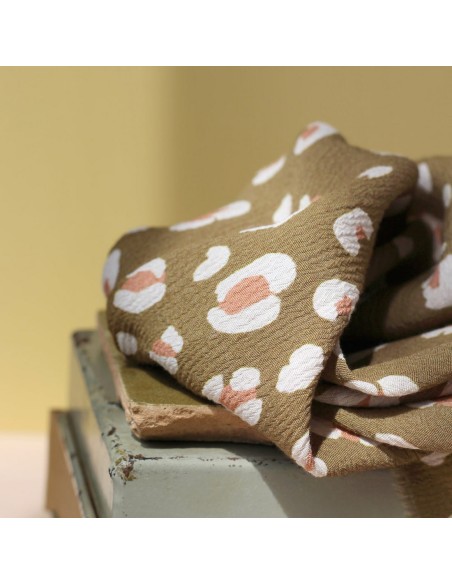 Cranberry, Crepe Marocain de Viscose, Leo Olive clair, La Maison Naive