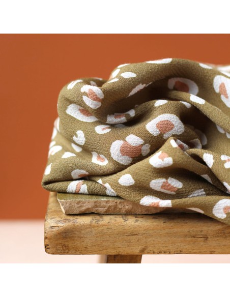 Cranberry, Crepe Marocain de Viscose, Leo Olive clair, La Maison Naive