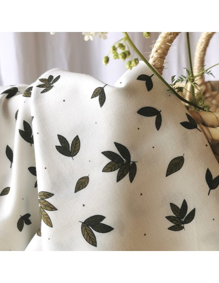 Cranberry, Popeline de coton biologique, Feuilles vertes, Fond blanc, Atelier Rubael