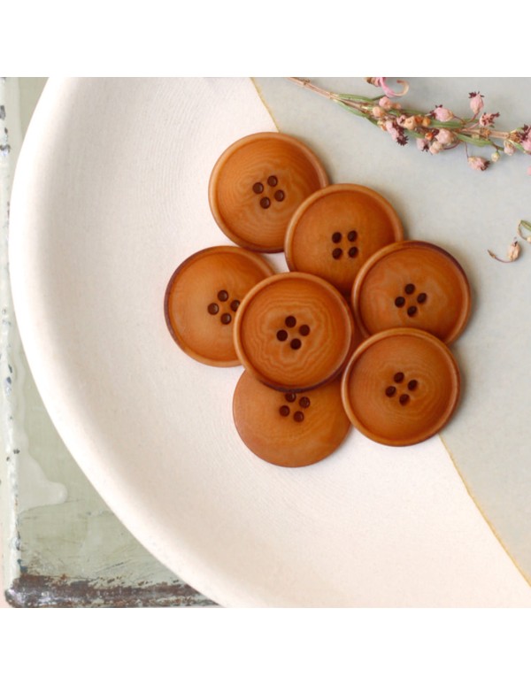 Cranberry, Boutons Corozo a fin rebord, 20 mm, couleur cannelle, La Maison Naive