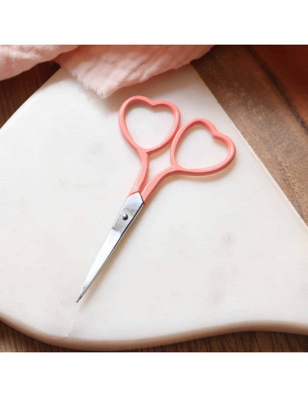 Cranberry, Ciseaux broderie coeur Blush Lise Tailor