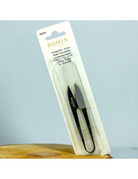 Cranberry, Coupe fils 10cm noir Bohin