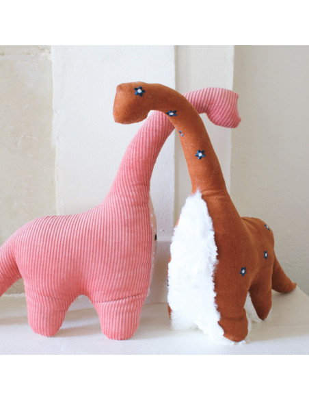 Cranberry, Patron pochette Diplodocus, 28cm de haut, Les enchantees