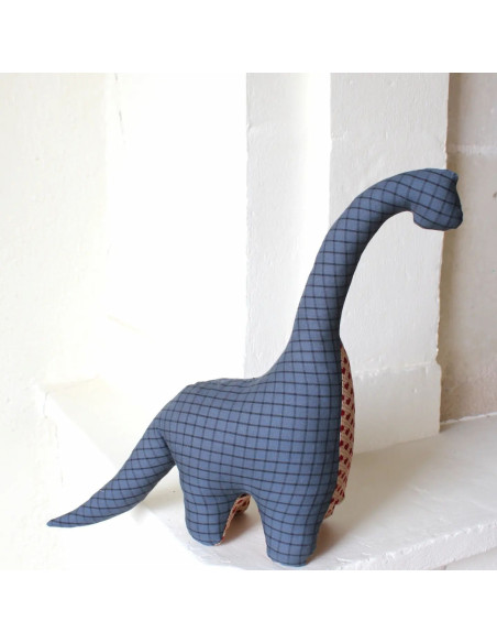 Cranberry, Patron pochette Diplodocus, 28cm de haut, Les enchantees