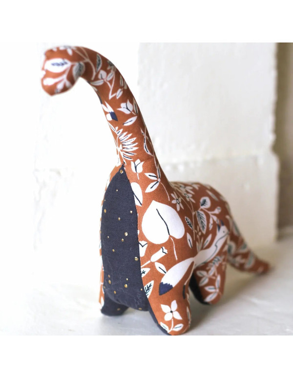 Cranberry, Patron pochette Diplodocus, 28cm de haut, Les enchantees