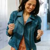 Coup de coeur pour ce perfecto issu de la dernière collection Maison Fauve : ⚡Misfit⚡

Et vu les jolies gabardines et denims qui sont en ligne sur Cranberry, il tombe à pic !

J'en ai profité pour faire un petit réassort des patrons Maison fauve indémodables qui étaient en rupture... Je vous laisse découvrir tout ça sur le site. J'espère que ça vous plaira 🥰🌸

Belle soirée ✨❤️

@maisonfauve #cranberry_mercerie #maisonfauve #maisonfauvepattern #naturalhigh #blousonperfecto