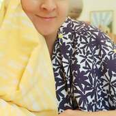 Mood of the day 💛💜

J'ai succombé à la tendance couleur 2026...

Et vous ?

Belle semaine !

☀️☀️☀️

💛 Crêpe de viscose Ecovero Sketchy mellow @meetmilk_fabric

💜 Crêpe de viscose Ecovero Flowery @mindthemaker

#cranberry_mercerie #meetmilk #mindthemaker #viscoseecovero #coutureaddict