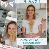 🎂 4 ans déjà, et pourtant je n'ai pas du tout l'impression que c'était hier !

Mes 1ères commandes, le p'tit loup qui vient s'incruster dans mes stories, un salon des Tendances créatives, des conseils donnés sur tellement de projets, et quel plaisir de les découvrir ensuite, un déménagement de notre appart en maison, puis énormement de rencontres, des personnes qui viennent me voir depuis tellement longtemps que j'ai l'impression d'avoir un rdv entre copines, mais aussi 2 années la tête dans le guidon puis 2 années à essayer de retrouver du temps pour soi, mon Chat-Kyra qui est partie, le rush de la vie pro qui s'enchaîne sur le rush de la vie perso...

Pourtant je ne veux surtout pas faire marche arrière et je prie pour que ça continue. Ok si je pouvais me diviser en 10 ce serait top, mais en attendant, j'espère de tout coeur continuer cette aventure avec vous ! ❤️

Vous, sans qui Cranberry n'existerait pas ✨ Je voulais organiser un très joli concours pour vous dire MERCI 🎁 Ca vous dit ? RDV demain !!! 🎉

#cranberry_mercerie #concourscouture #tissuaddict #entrepreneur #coudre